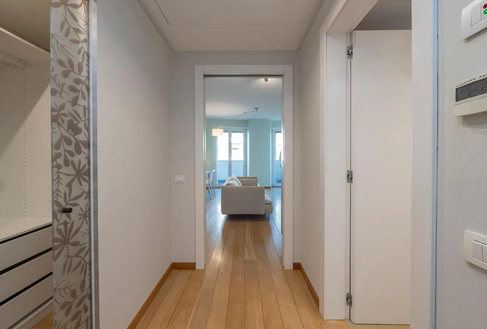 Apartamento Elegante E Luminoso Appartamento Con Box Auto A Pochi Passi Da Metropolitana M4 Milão
