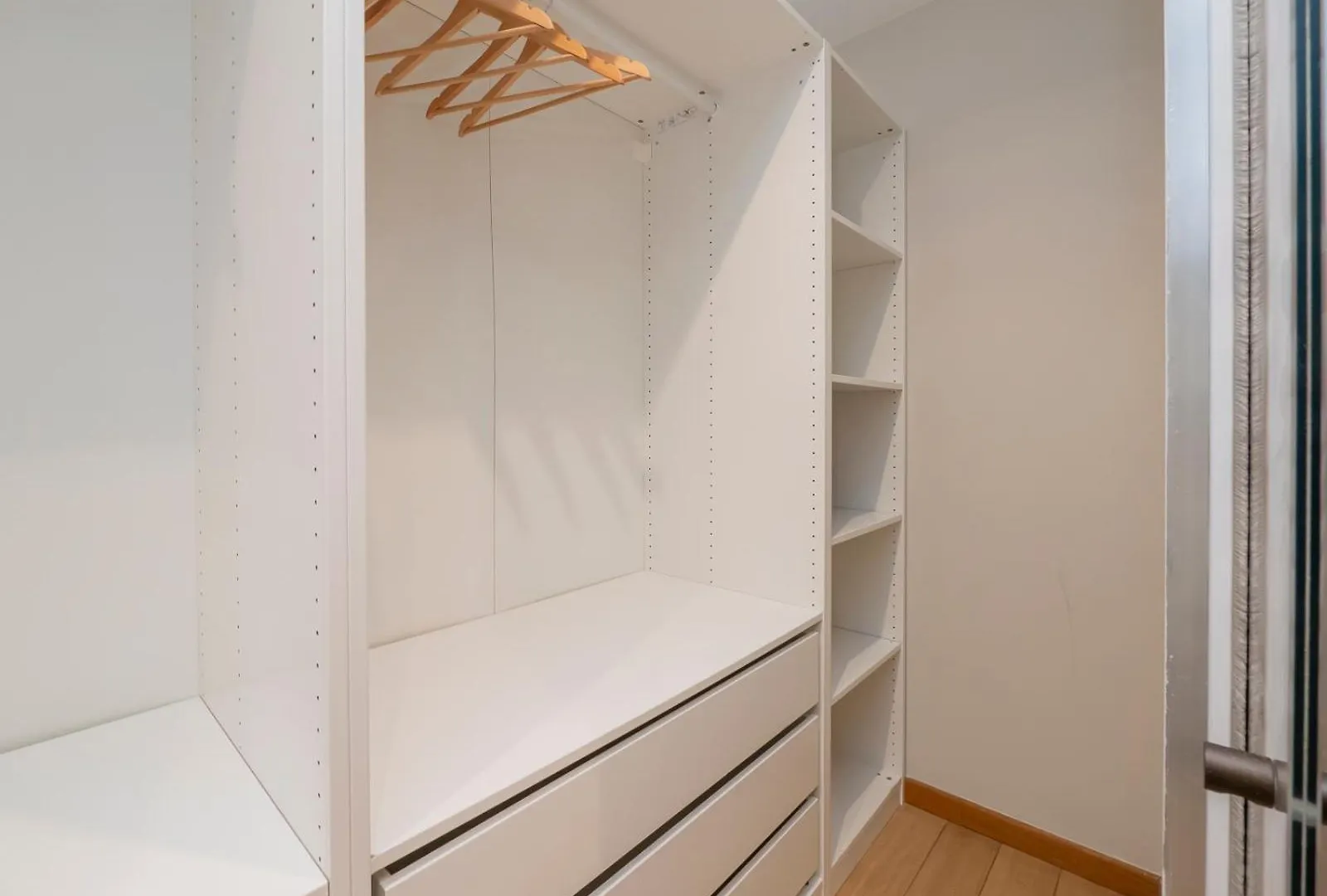 Apartamento Elegante E Luminoso Appartamento Con Box Auto A Pochi Passi Da Metropolitana M4 Milão