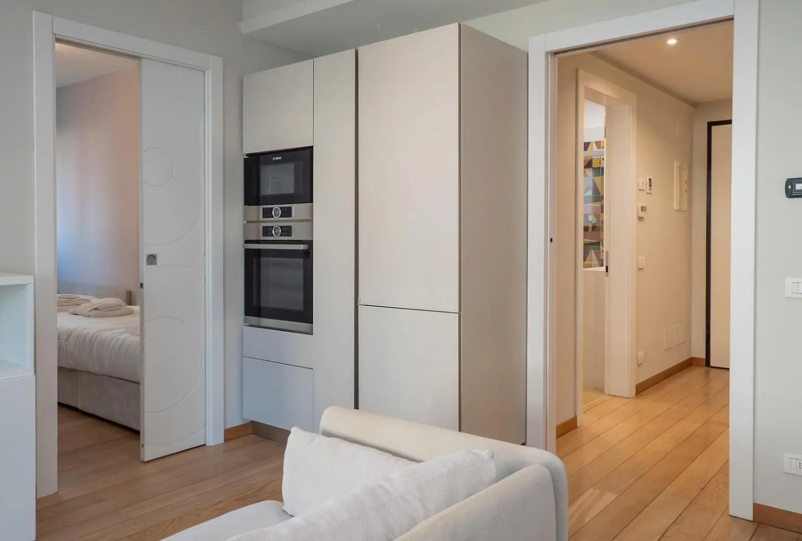 Apartamento Elegante E Luminoso Appartamento Con Box Auto A Pochi Passi Da Metropolitana M4 Milão